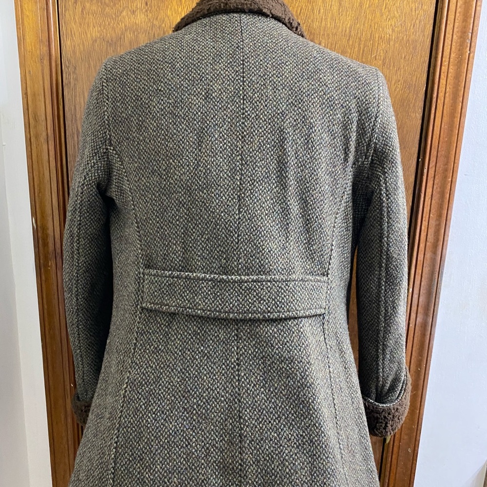 Farmers Market Iceland Olive Tweed Coat Sz Medium - Picture 6 of 8